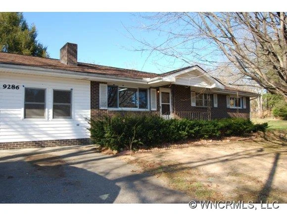 9286 Boylston Hwy