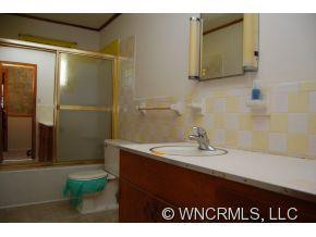 9286 Boylston Hwy - Photo 11