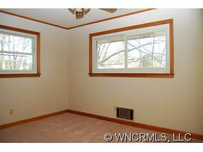 9286 Boylston Hwy - Photo 12