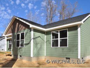 104 Iris Street - Photo 2