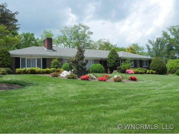 21 Pine Tree Circle
