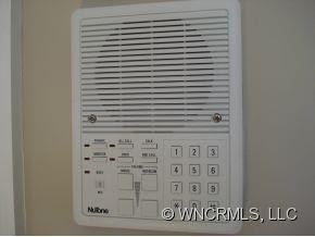 1111 ROCK HOUSE CREEK RD - Photo 11