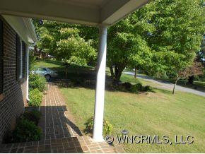 206 Honeysuckle Drive - Photo 5