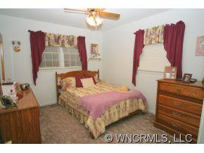200 Oak Grove Road - Photo 11