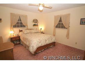 200 Oak Grove Road - Photo 16