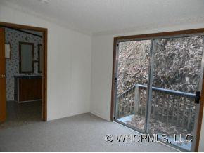 196 OAKSTONE DRIVE - Photo 11