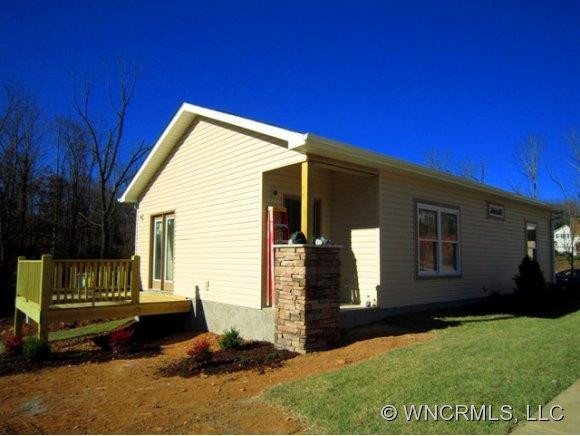 136 Crayton Creek Way