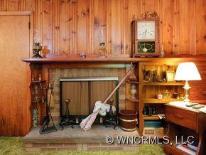 222 Wilson Ave - Photo 3