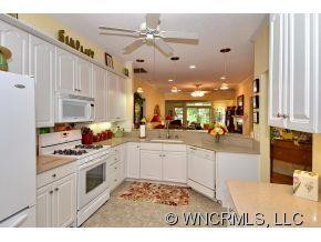 297 Cambridge Drive - Photo 4