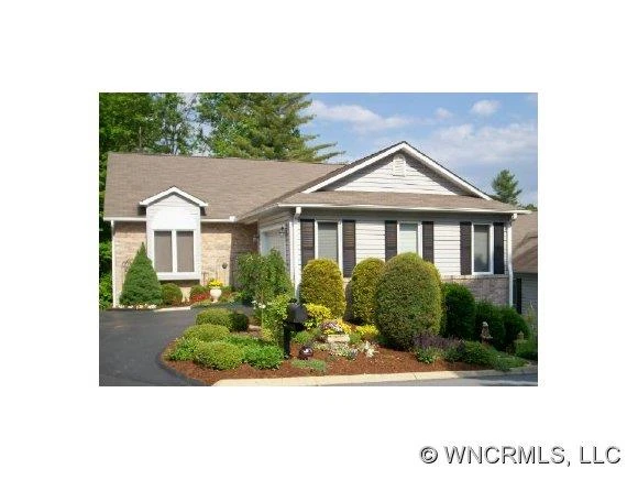 85 Laurel Ridge Place