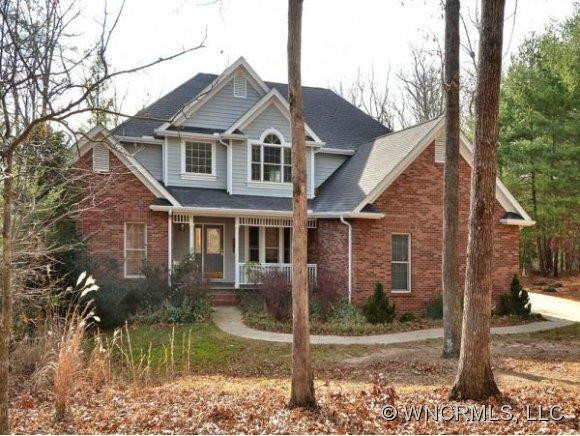 48 GLEN COVE DRIVE