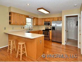 202 GLEN WOODS COURT - Photo 6