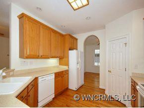 147 SKYVIEW CIRCLE - Photo 8