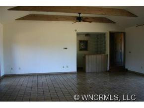 3393 Collinsville Road - Photo 4