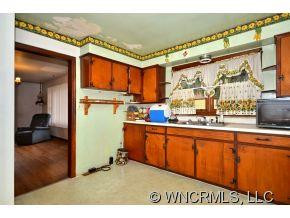 115 Lees Creek Road - Photo 4