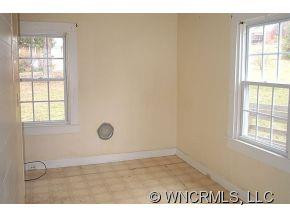 105 Adams Hill Rd - Photo 9