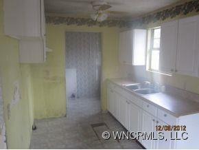 7 White Ave - Photo 5