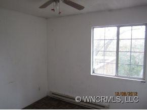 7 White Ave - Photo 8