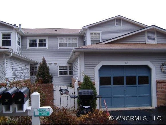 66 Lakeview Court