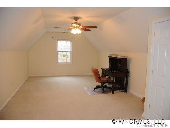 25 Secretariat Drive - Photo 12