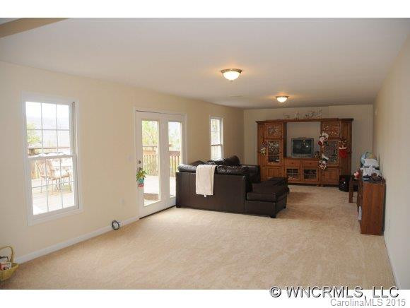 25 Secretariat Drive - Photo 18
