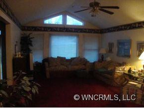16 TERRI DRIVE - Photo 9