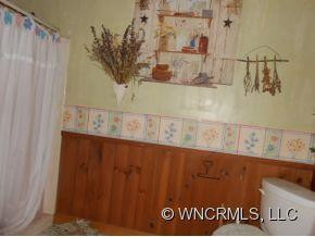 752 Upper Glady Fork Rd - Photo 18