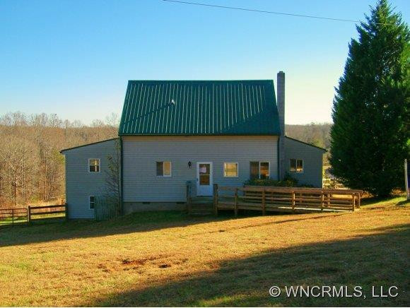160 White Fence Lane