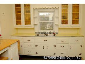 650 East - Photo 7