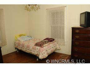 650 East - Photo 9