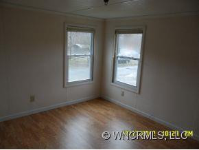 215 Riverview Drive - Photo 10