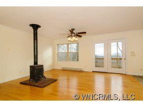 95 Fox Den Road - Photo 4