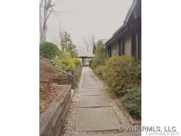 151 COUNTRY RIDGE - Photo 5