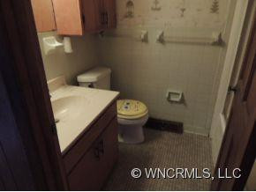 681 Maple Creek Road - Photo 2