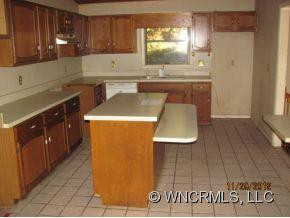 86 Hughes Rd - Photo 2