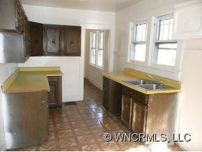 284 State Street - Photo 3