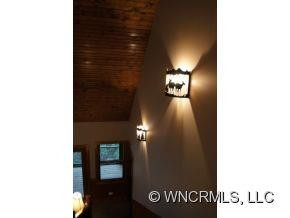 213 Dragon Tail Drive - Photo 18