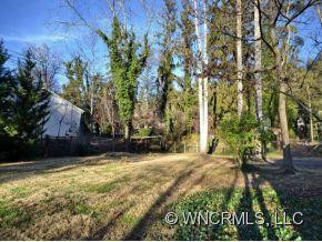 168 MACON AVENUE - Photo 13