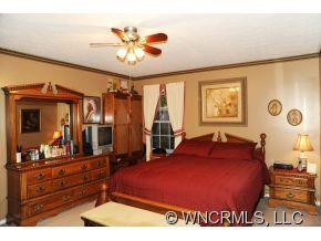 23 Jamie Hill Drive - Photo 18