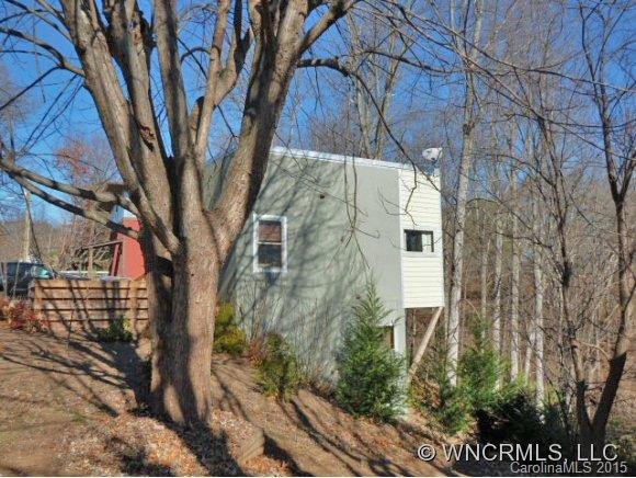 360 Riverview  Drive - Photo 15