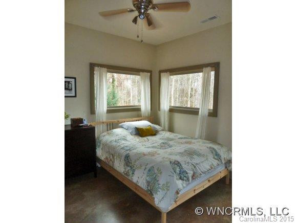 360 Riverview  Drive - Photo 10