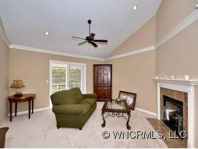 307 CHARLESTOWN DRIVE - Photo 3