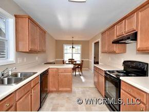 307 CHARLESTOWN DRIVE - Photo 6