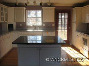 16 Meadowbrook Dr - Photo 8