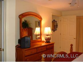 335 Melrose Avenue - #111 - Photo 14