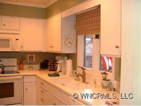 335 Melrose Avenue - #111 - Photo 6