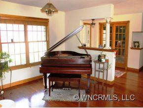 121 VALLEY VIEW DRIVE - Photo 2