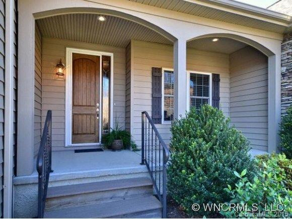 10 BARNSDALE LANE - Photo 2