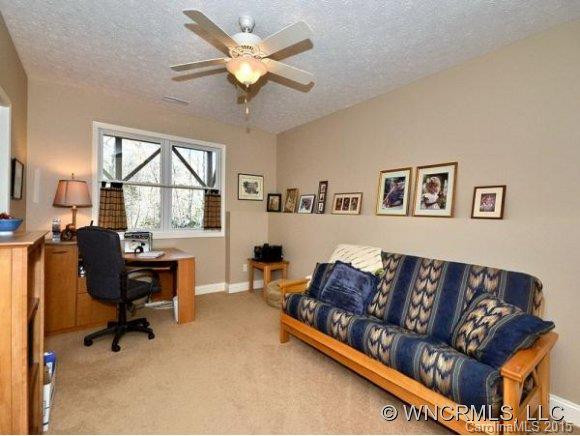 10 BARNSDALE LANE - Photo 17