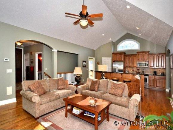 10 BARNSDALE LANE - Photo 8